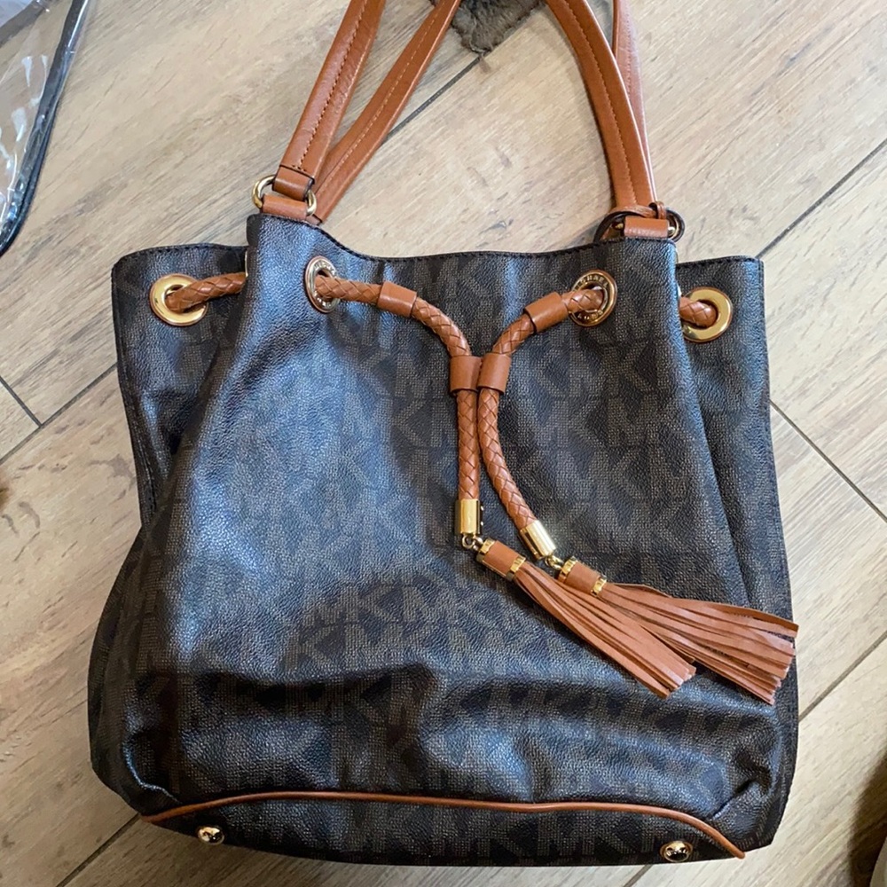 MICHAE KORS BAG